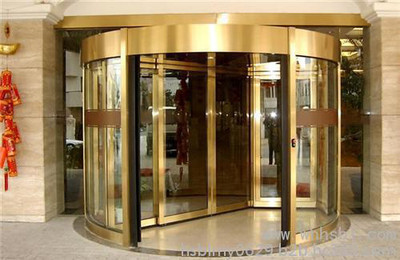 旋轉門價格與選擇指南——以漢斯博朗門業黃陂工業門為例