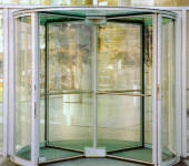 廣州自動(dòng)門與旋轉(zhuǎn)門 科技、美觀與安全的現(xiàn)代通道解決方案