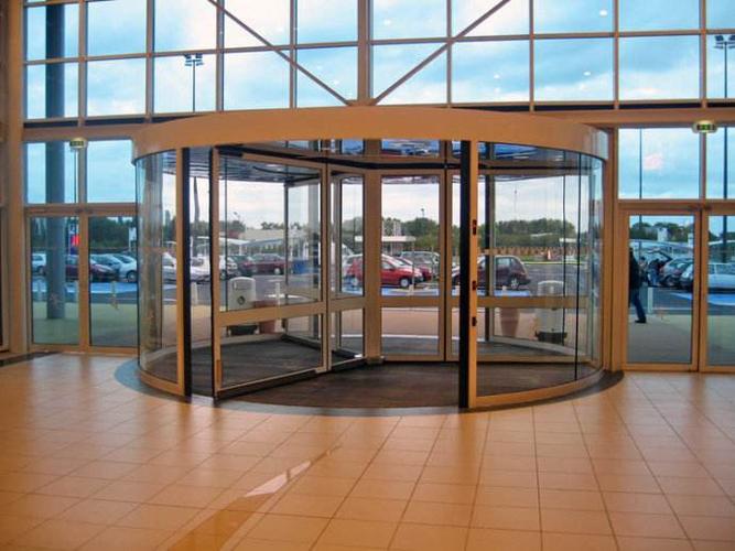 臨朐縣金田旋轉(zhuǎn)門廠產(chǎn)品列表 匠心旋轉(zhuǎn)，門戶新篇